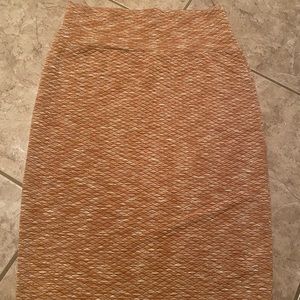 LuLaRoe Cassie shirt size medium